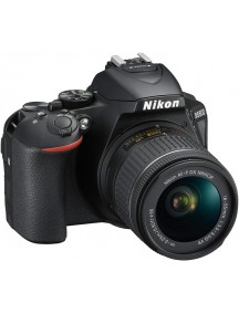 Зеркальный фотоаппарат Nikon D5600  kit 18-55