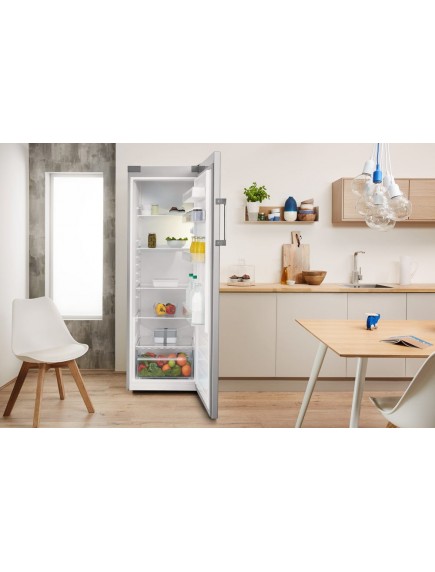 Холодильник Indesit SI61S