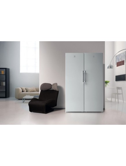 Холодильник Indesit SI61W