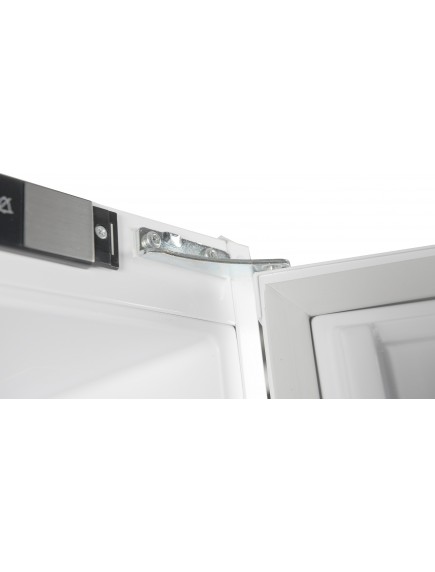 Встраиваемый холодильник Beko BCNA 306 E3S 
