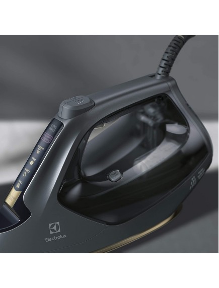 Утюг Electrolux E8SI1-8EGM