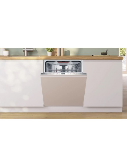 Встраиваемая посудомоечная машина Bosch SMV6ZCX03E