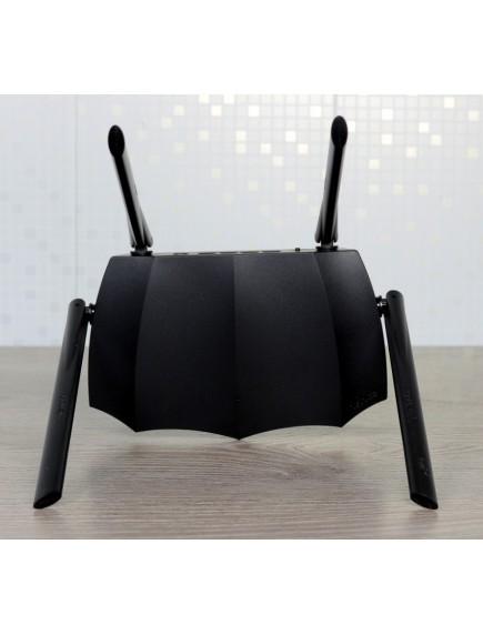 Роутер Tenda AC8
