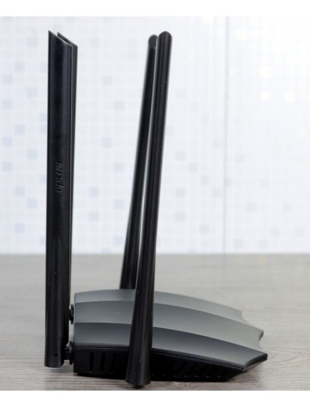 Роутер Tenda AC8