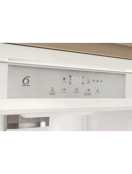 Встраиваемый холодильник Whirlpool SP 40812EU2
