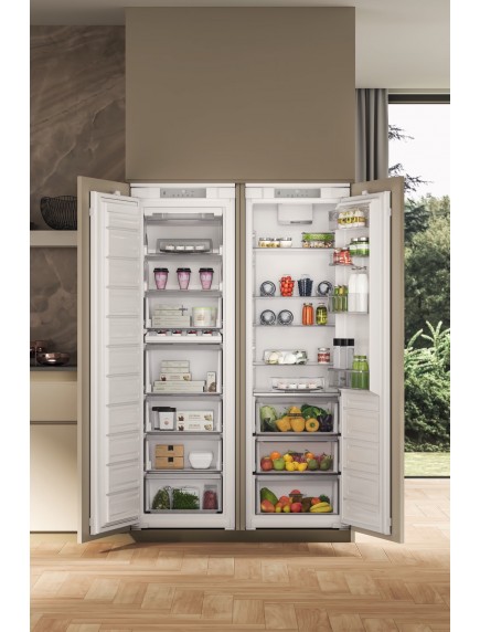 Встраиваемая морозильная камера Whirlpool WHSD18F013D1