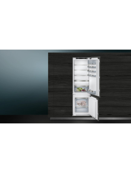 Встраиваемый холодильник Siemens KI87SAFE0N