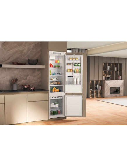 Встраиваемый холодильник Whirlpool WHC20D023B1SF