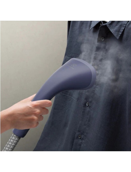 Отпариватель одежды Electrolux E7US1-4MN Отпариватель одежды Electrolux E7US1-4MN