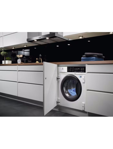 Встраиваемая стиральная машина Electrolux EW7WN368SUI