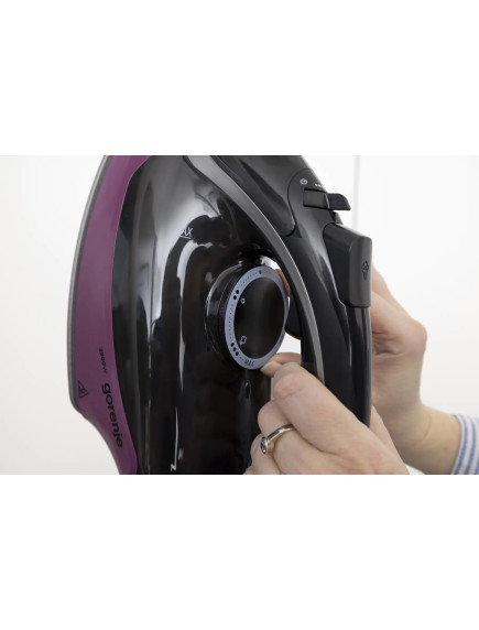 Утюг Gorenje SIK2800BKV